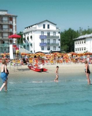 Hotel Iride & Spa Cesenatico Exterior photo
