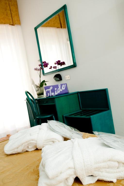 Hotel Iride & Spa Cesenatico Exterior photo