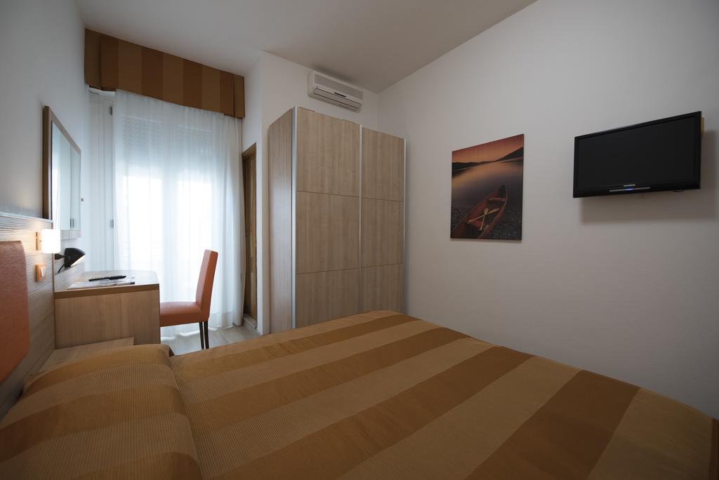 Hotel Iride & Spa Cesenatico Exterior photo
