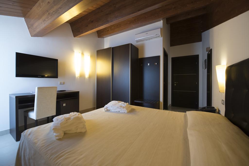 Hotel Iride & Spa Cesenatico Exterior photo